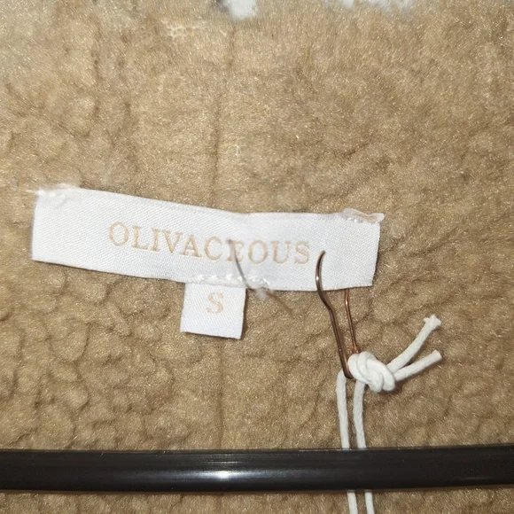 NWT /Olivaceous Tan Vest Open Front Design/ SMALL - Picture 3 of 12